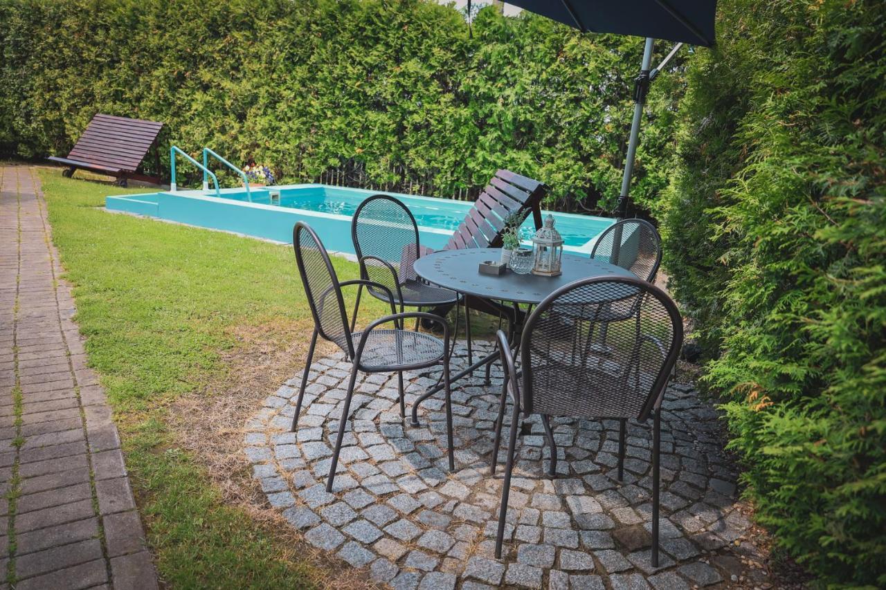 Hotel Apartment Faraon Rumburk Esterno foto